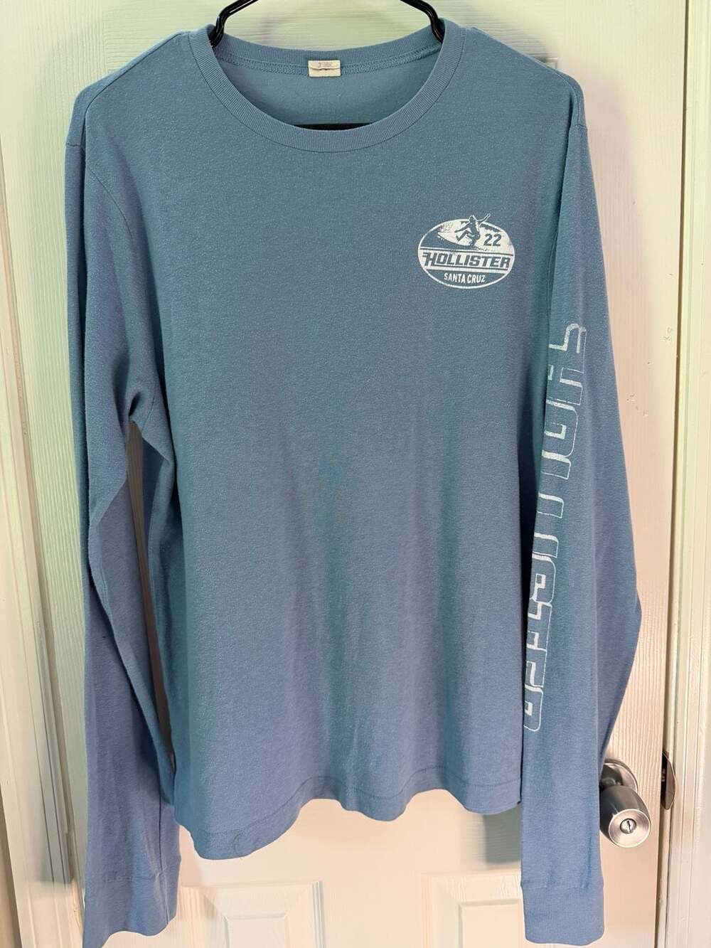 Hollister Santa Cruz '22 Surfer Graphic Long Sleeve T-Shirt